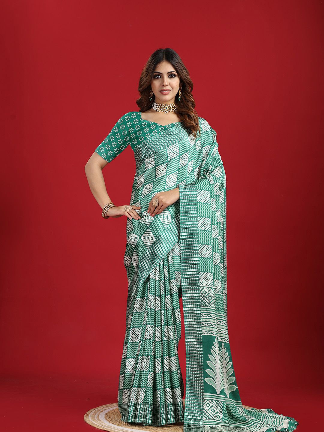 

A.V.M. SILK MILLS Pure Crepe Saree, Green