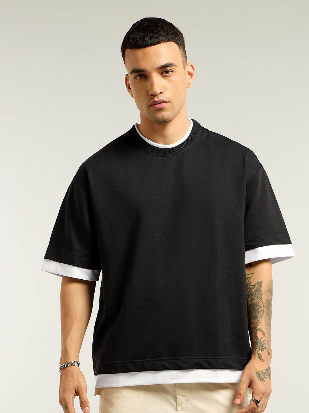

Beyoung Men Round Neck Oversized Cotton Casual T-shirt, Black