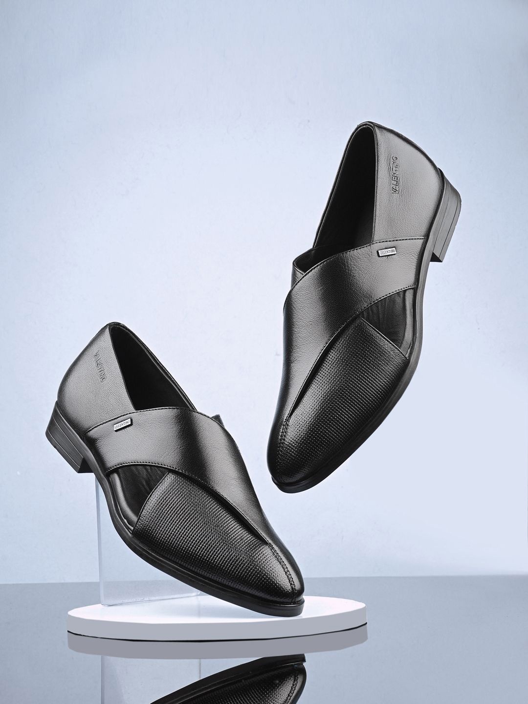 

Valentino Men Ethnic Leather Shoe-Style Sandals, Black