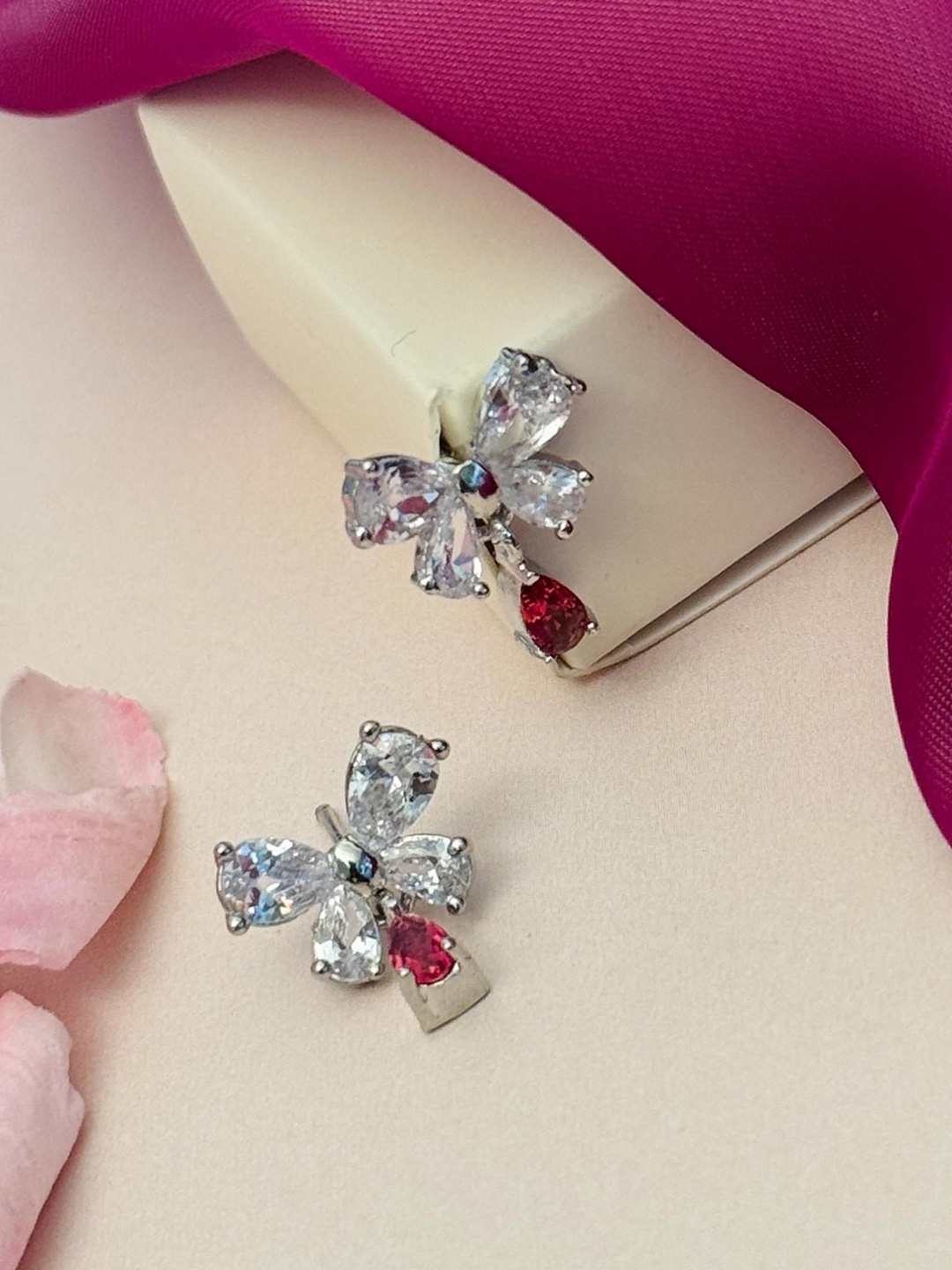 

ABDESIGNS Silver Plated American Diamond Studs