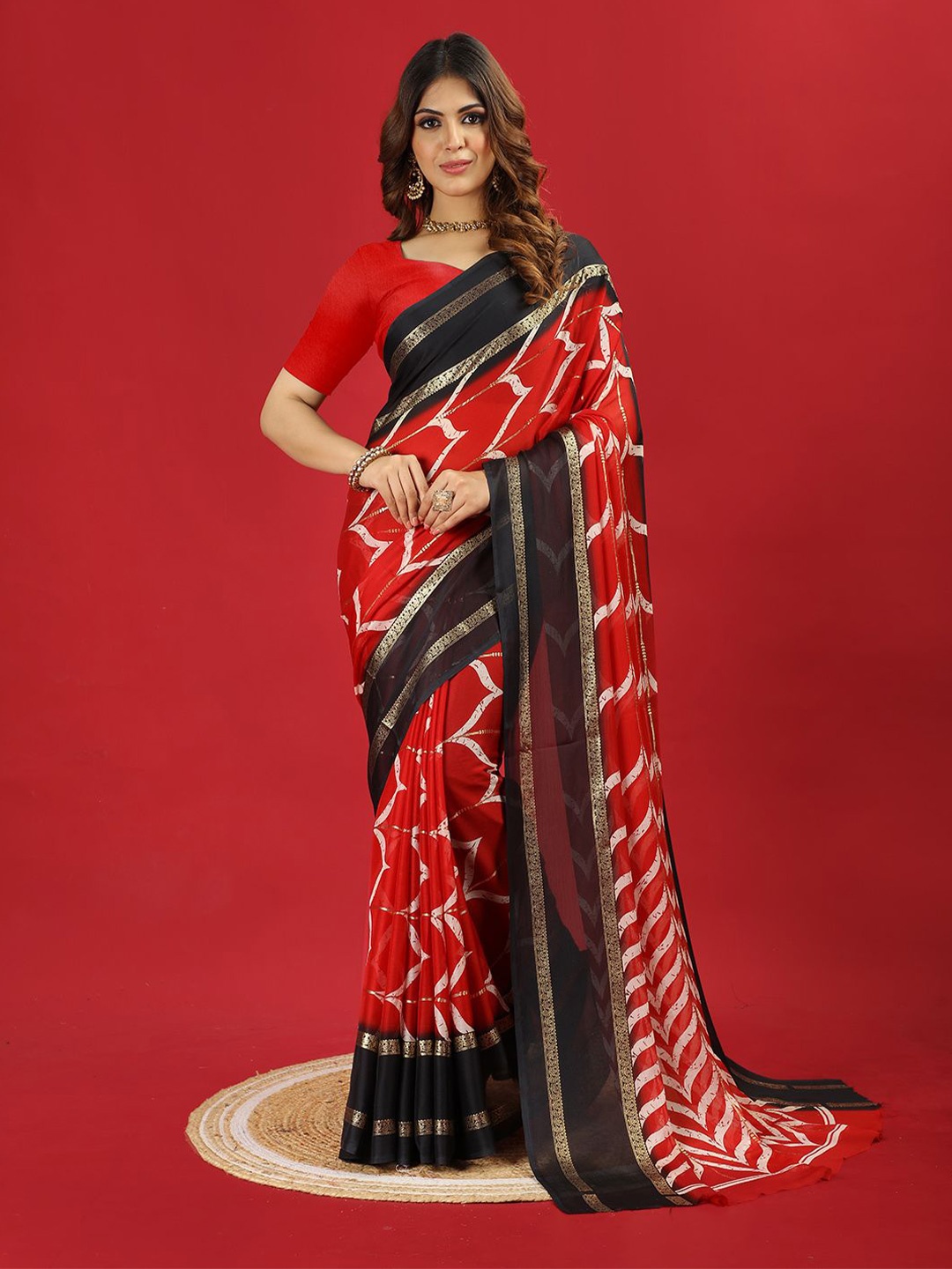 

A.V.M. SILK MILLS Geometric Printed Saree, Red