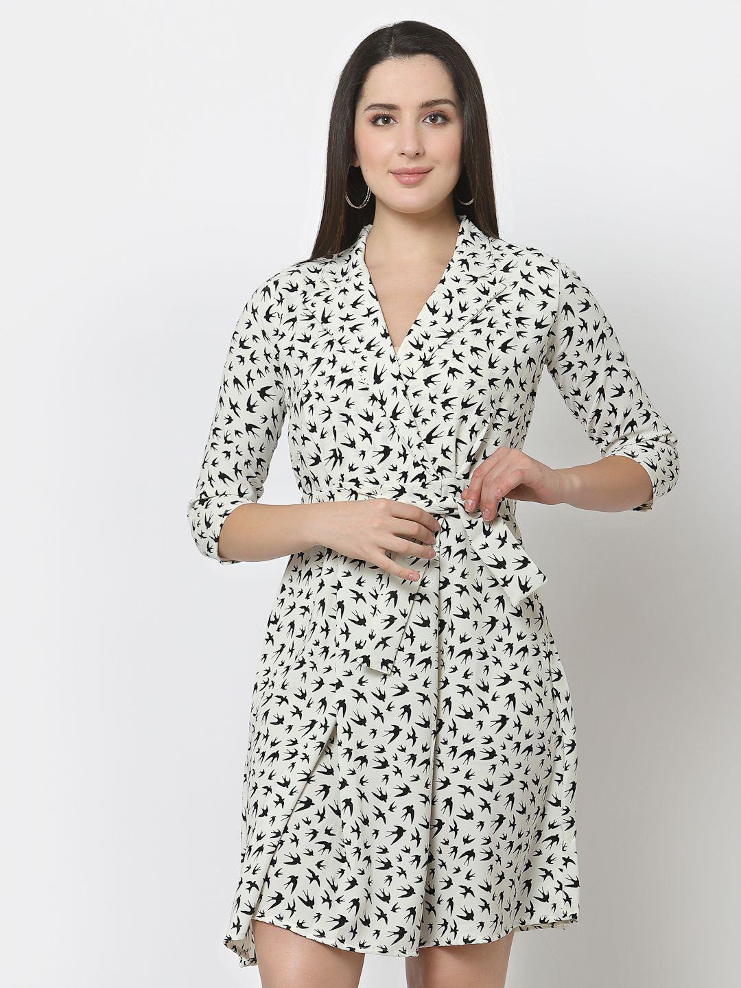 

DELIS Women Conversational Print Wrap Dress, White