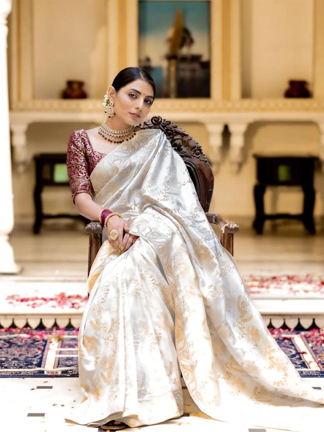 

STYLEELITE Women Woven Design Zari Pure Silk Kanjeevaram Saree, Off white