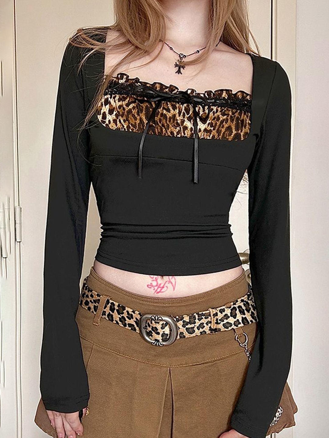 

LULU & SKY Women Animal Printed Fitted Crop Top, Black