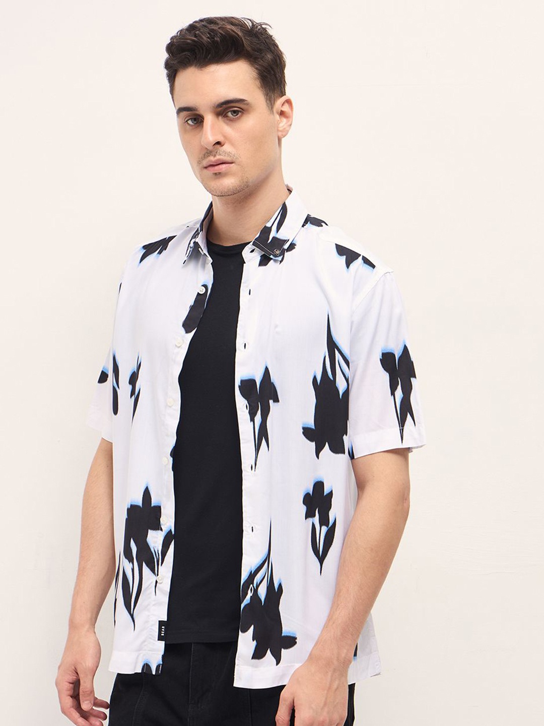 

THE BEAR HOUSE Men Relaxed Fit Abstract Printed Casual Shirt, White
