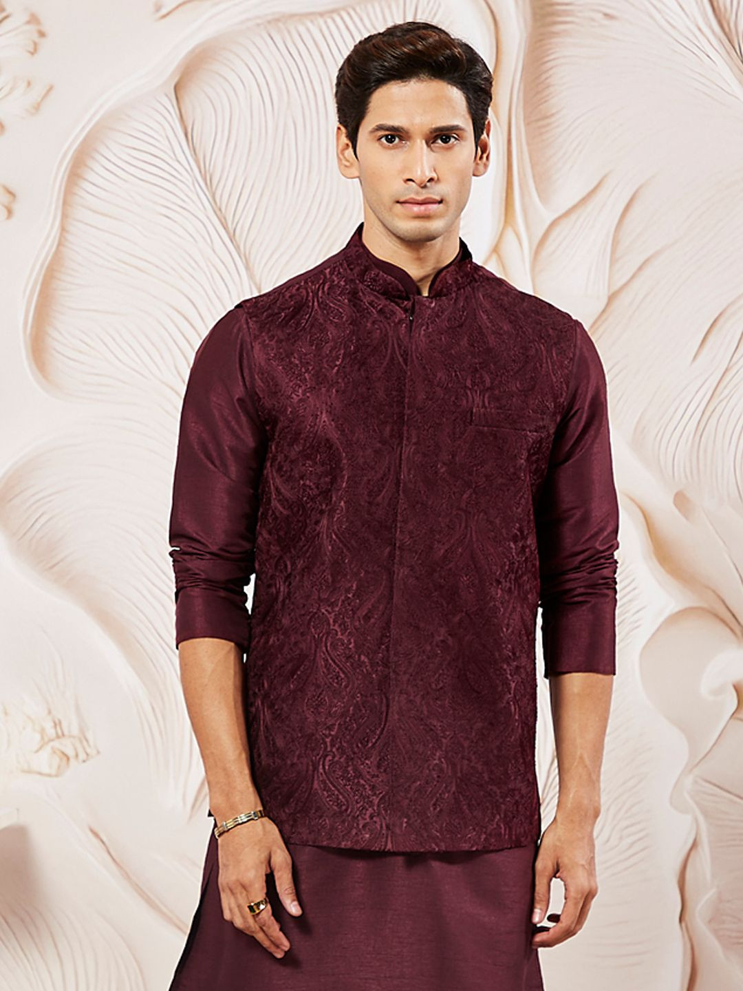 

VASTRAMAY Embroidered Woven Nehru Jacket, Maroon