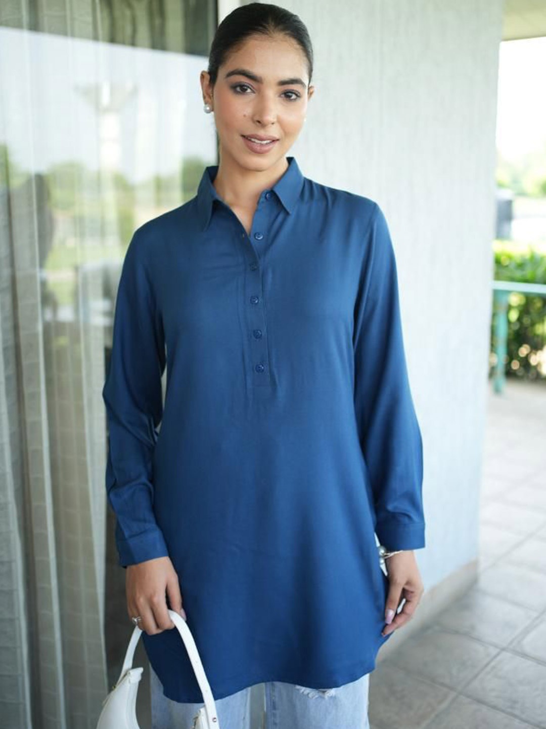 

Mlada Women Longline Standard Fit Casual Shirt, Blue