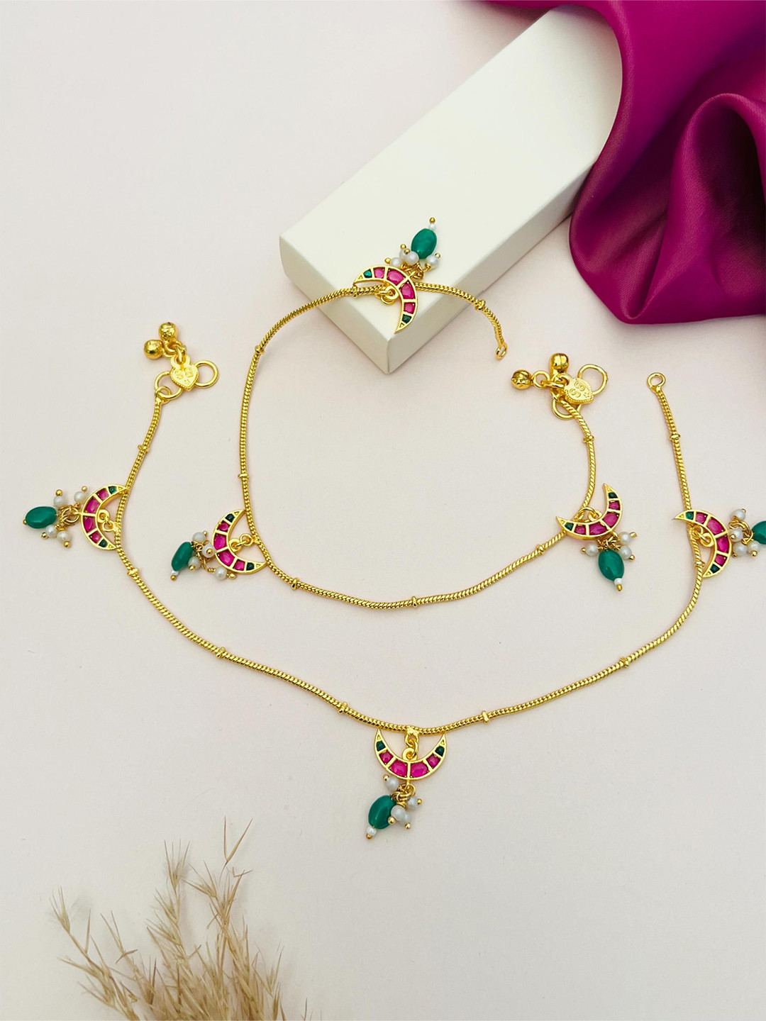 

ABDESIGNS Gold-Plated Kempstone Studded & Beaded Anklets