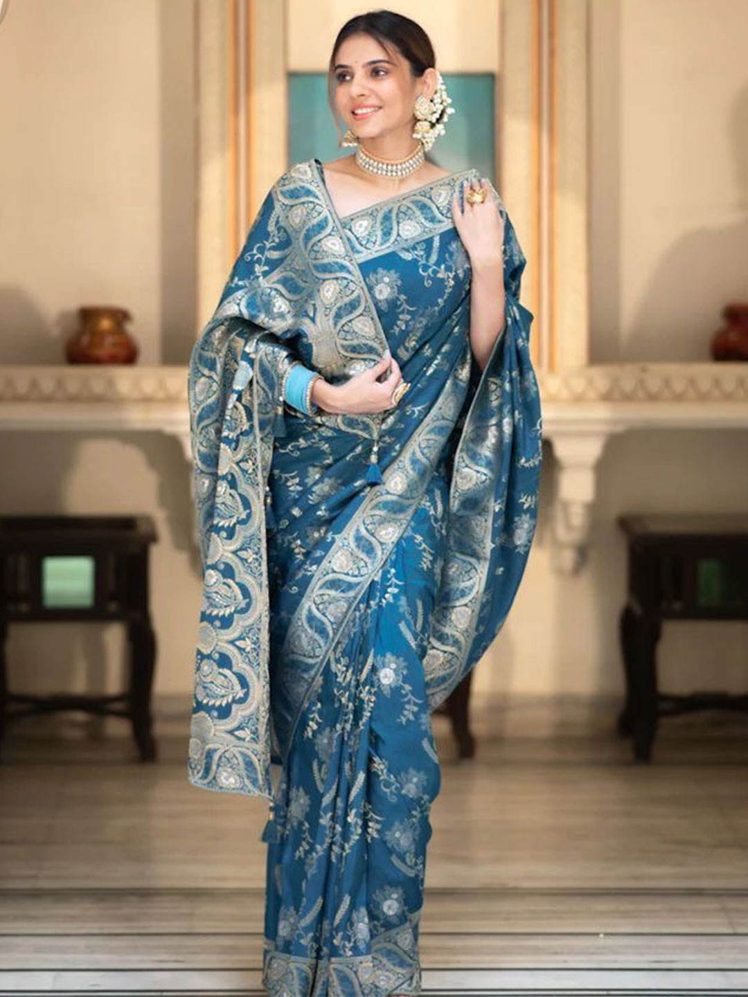 

STYLEELITE Woven Design Zari Pure Silk Saree, Teal