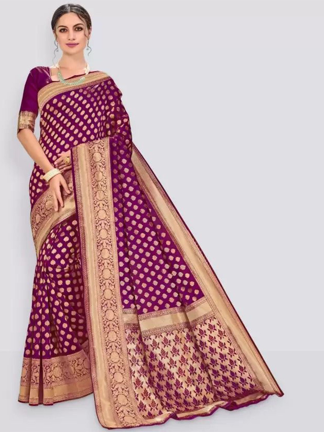 

SAADHVI Woven Design Zari Pure Silk Saree, Burgundy