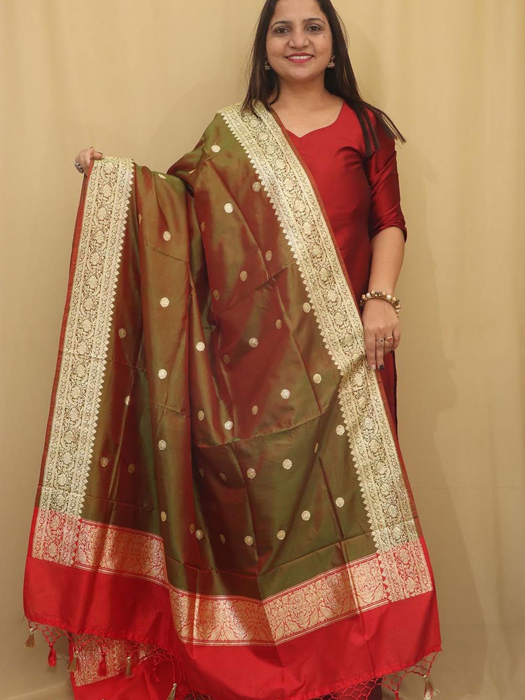 

Luxurionworld Ethnic Motifs Woven Design Pure Silk Dupatta, Green