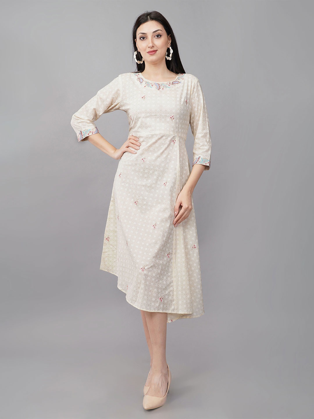 

Avaasa Buy Shruthi Women Printed A-Line Ethnic Dresses, White