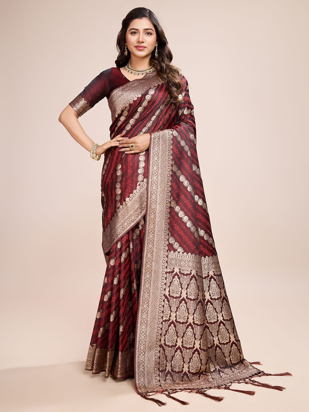

Melok Woven Design Zari Banarasi Saree, Maroon