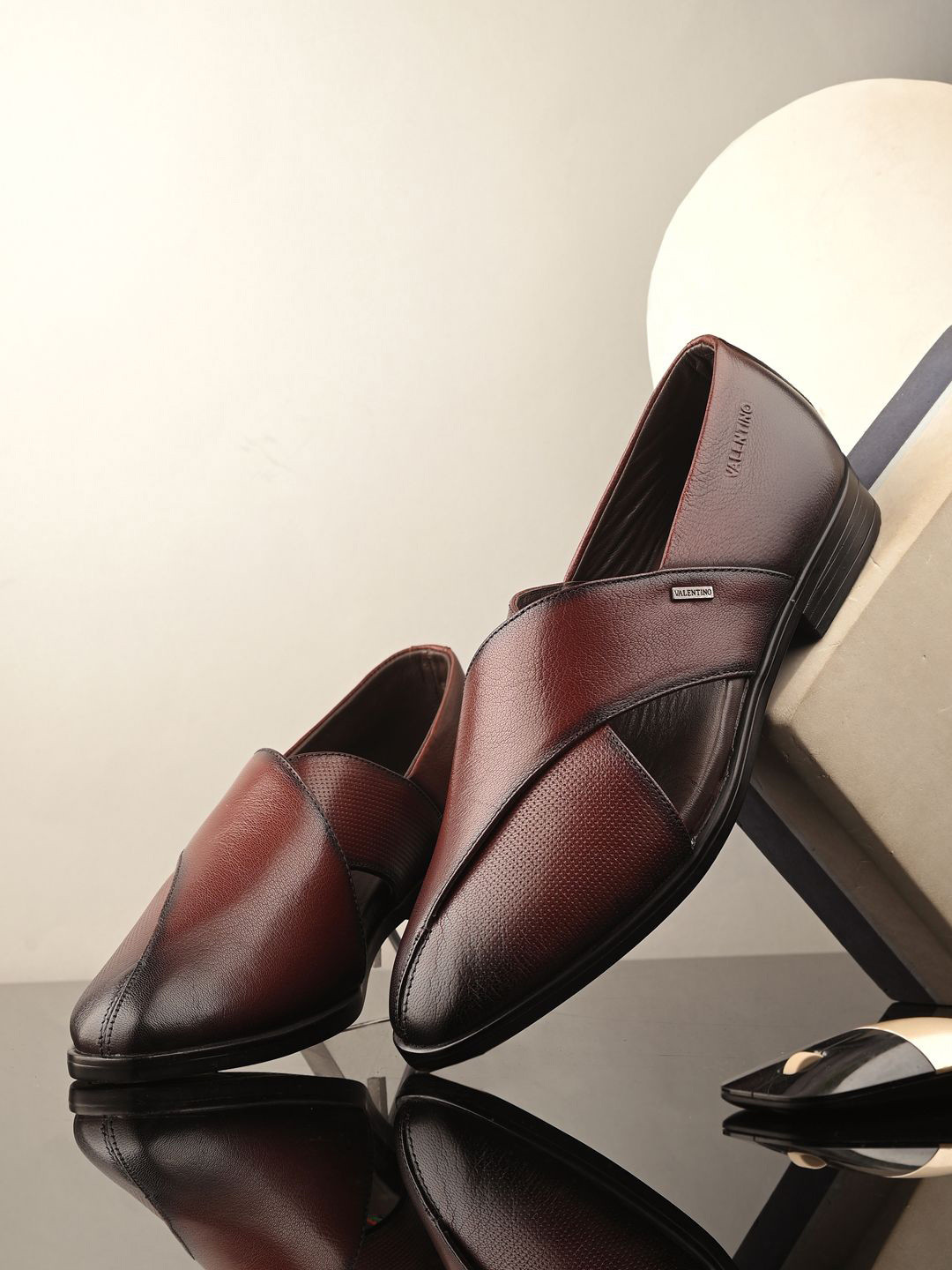 

Valentino Men Leather Shoe-Style Sandals, Maroon