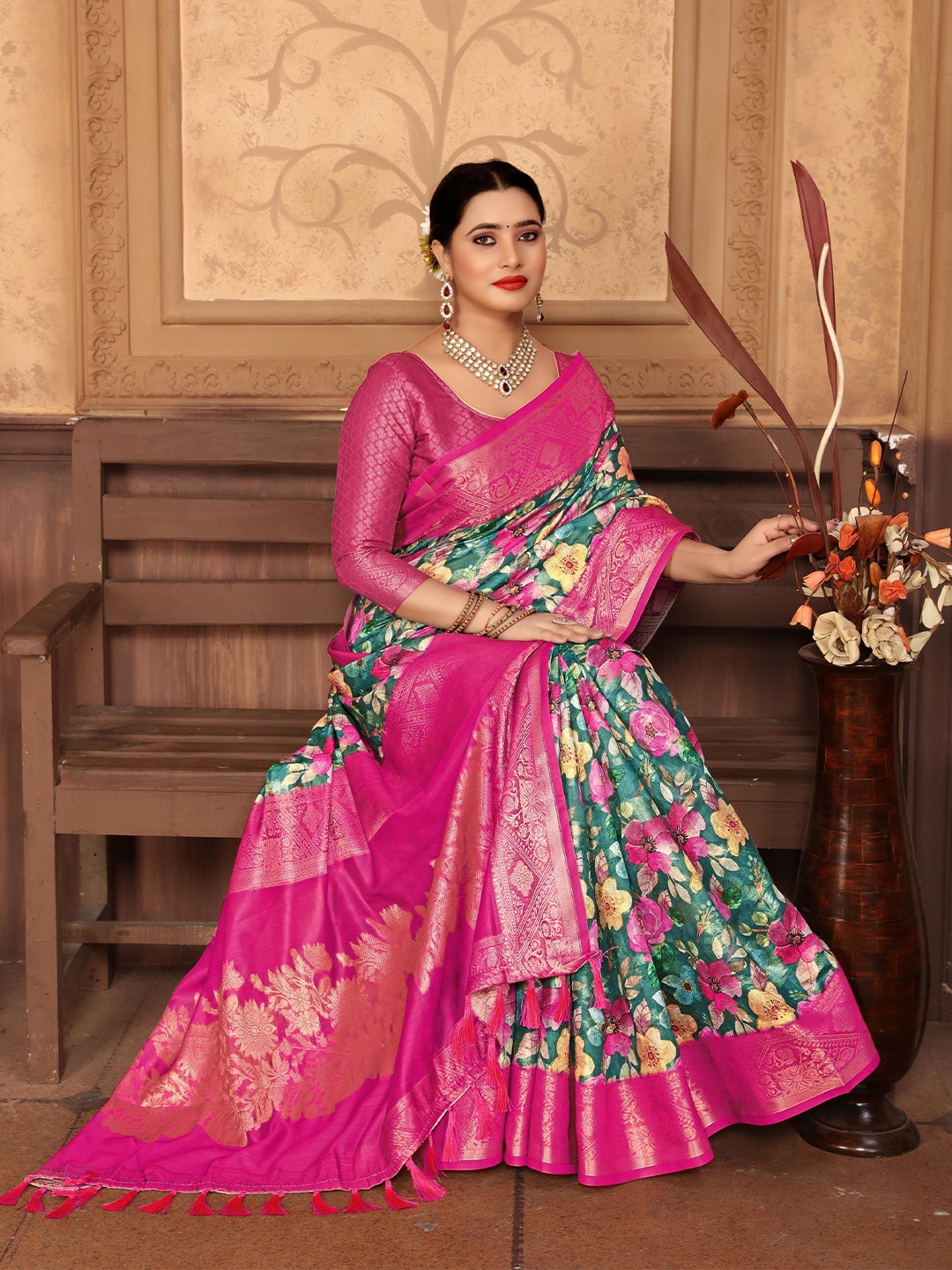 

A.V.M. SILK MILLS Women Ethnic Motifs Zari Saree, Green