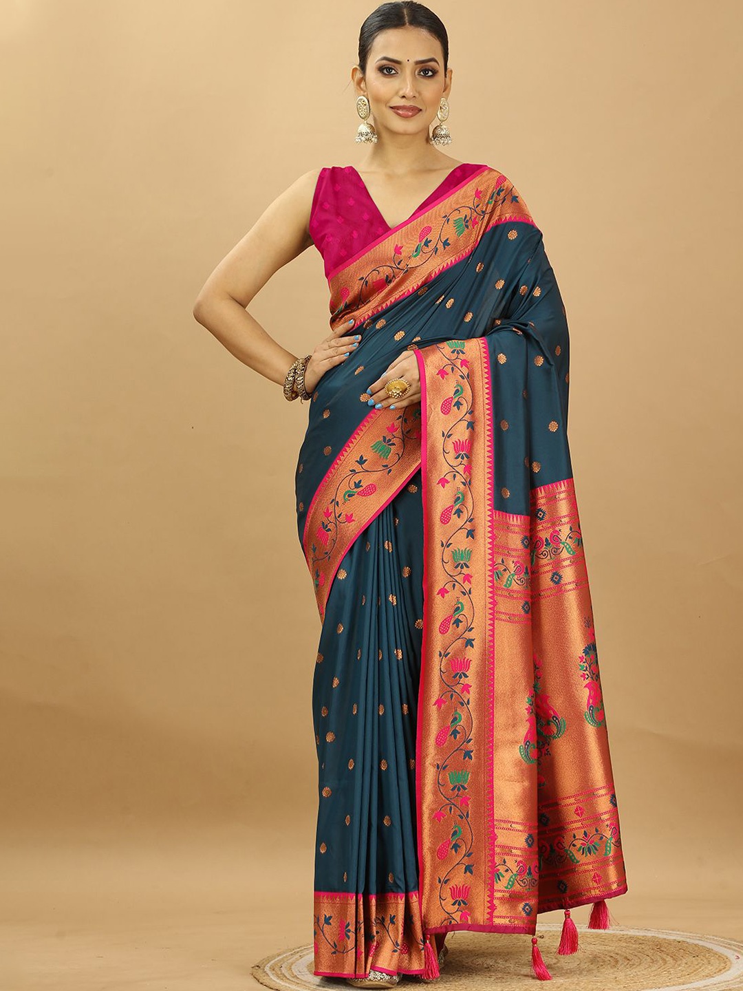 

SWAMI STUDIO Woven Design Zari Pure Silk Paithani Saree, Turquoise blue
