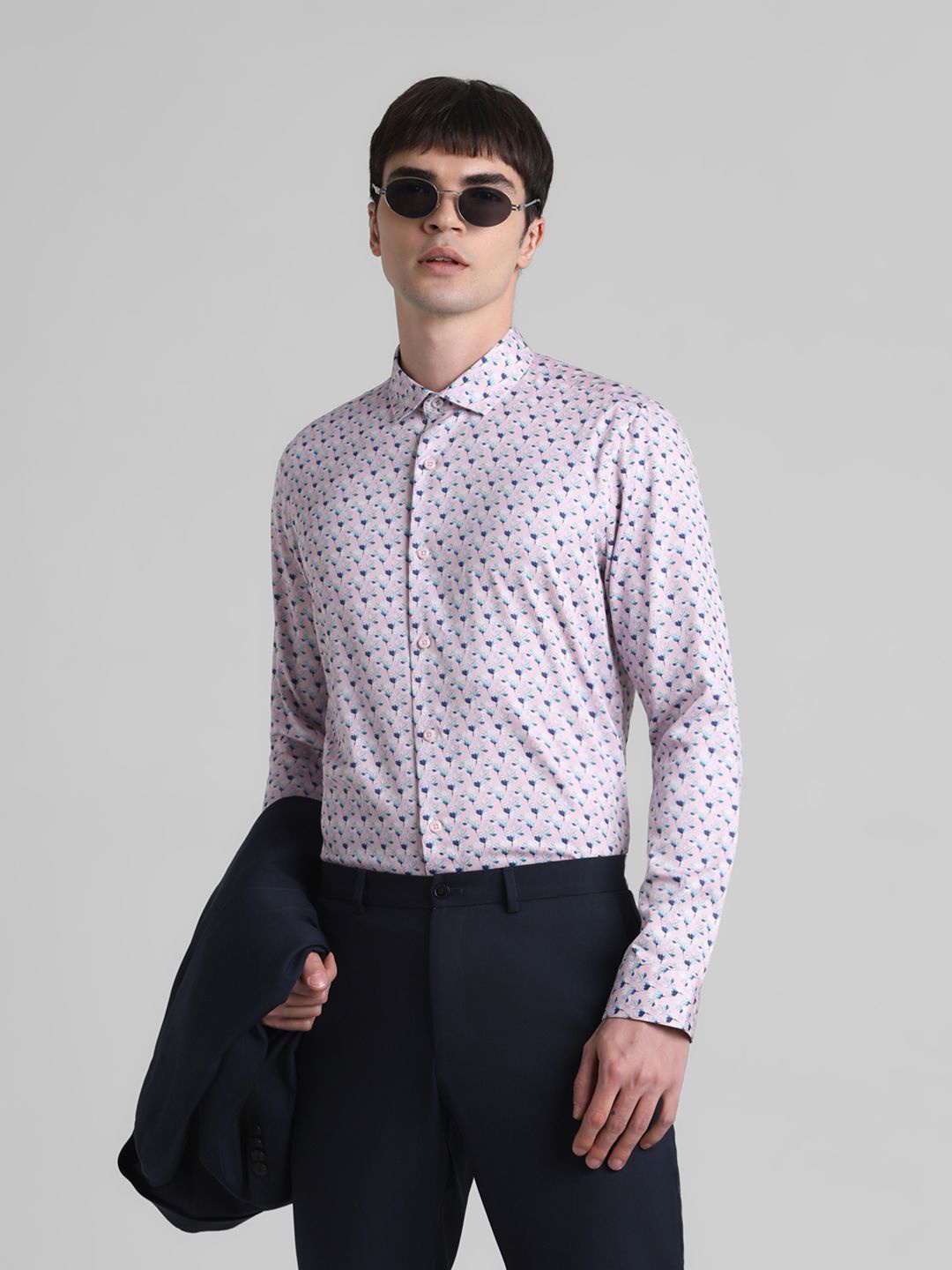 

Jack & Jones Men Slim Fit Spread Collar Floral Printed Cotton Casual Shirt, Pink