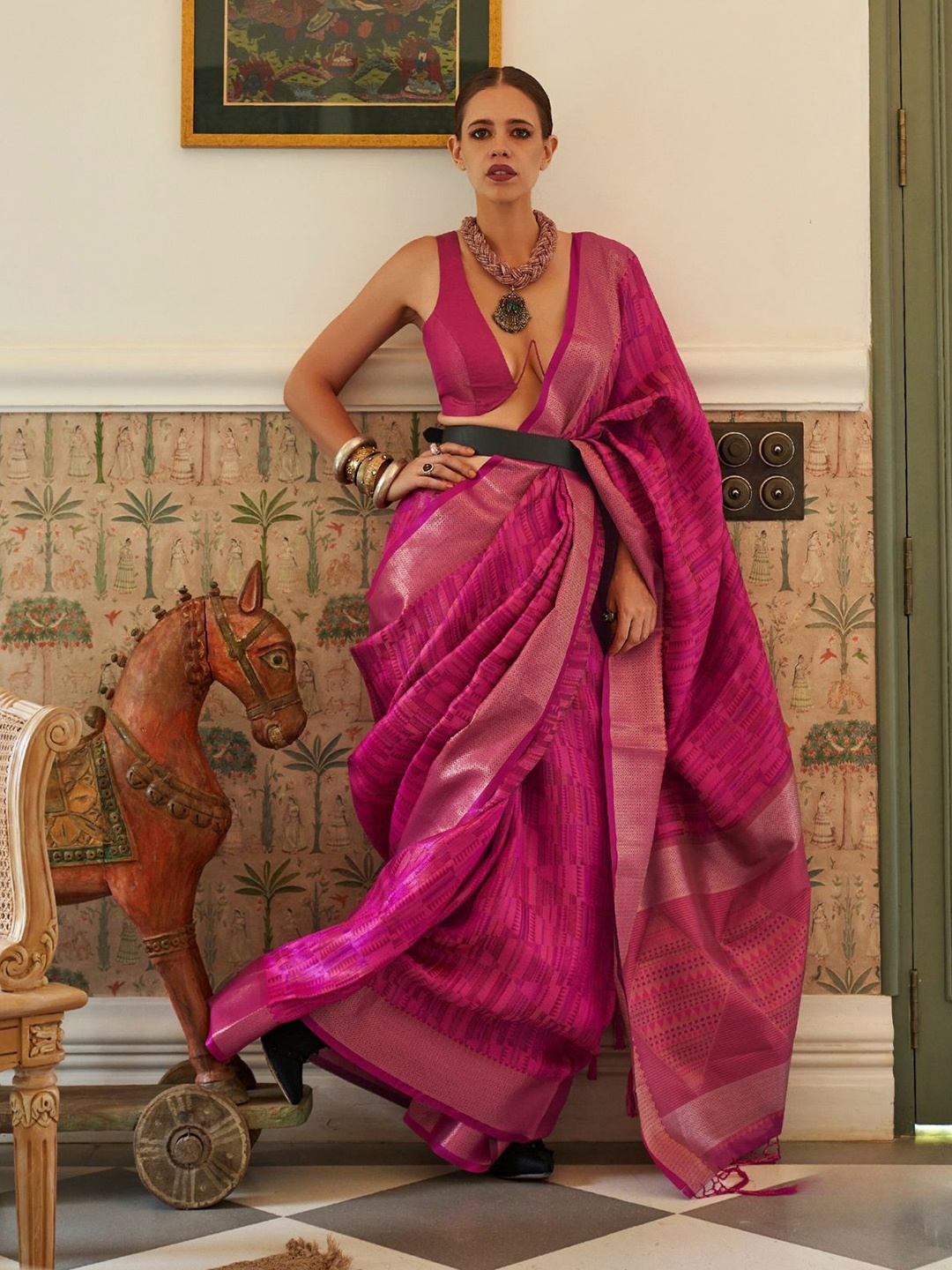 

ODETTE Zari Organza Saree, Pink