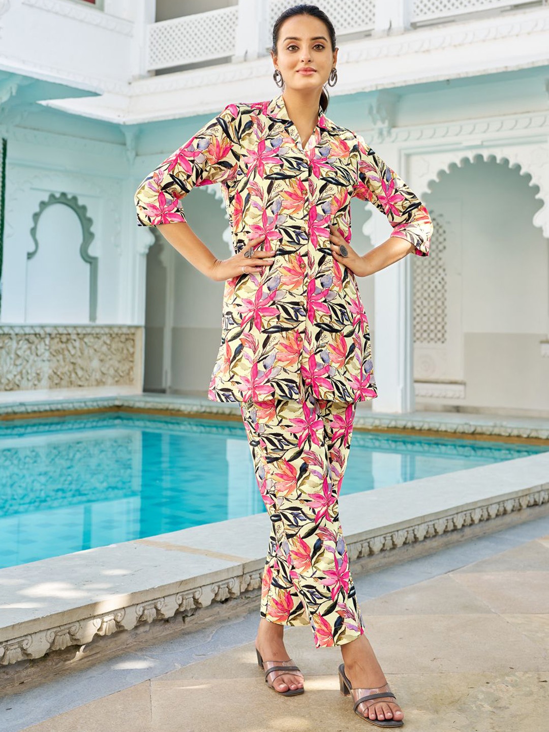 

VIBE VISION Printed Shirt With Trousers Co-Ords, Yellow