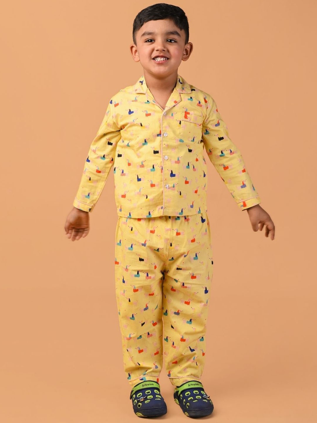 

MAMA AND PEACHES Unisex Kids Night suit, Yellow