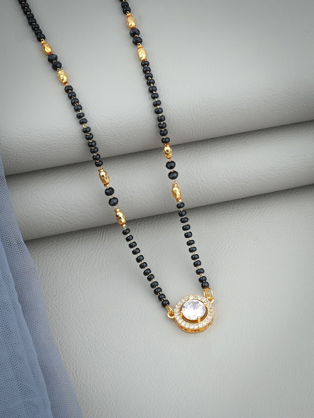 

Wynona Mangalsutra, Gold