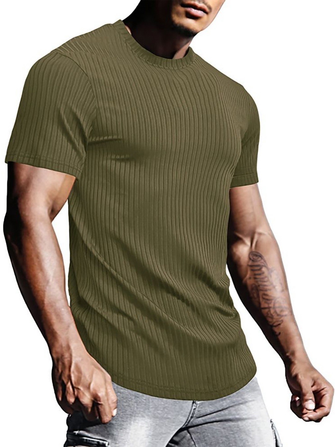 

StyleCast x Revolte Men T-shirt, Green
