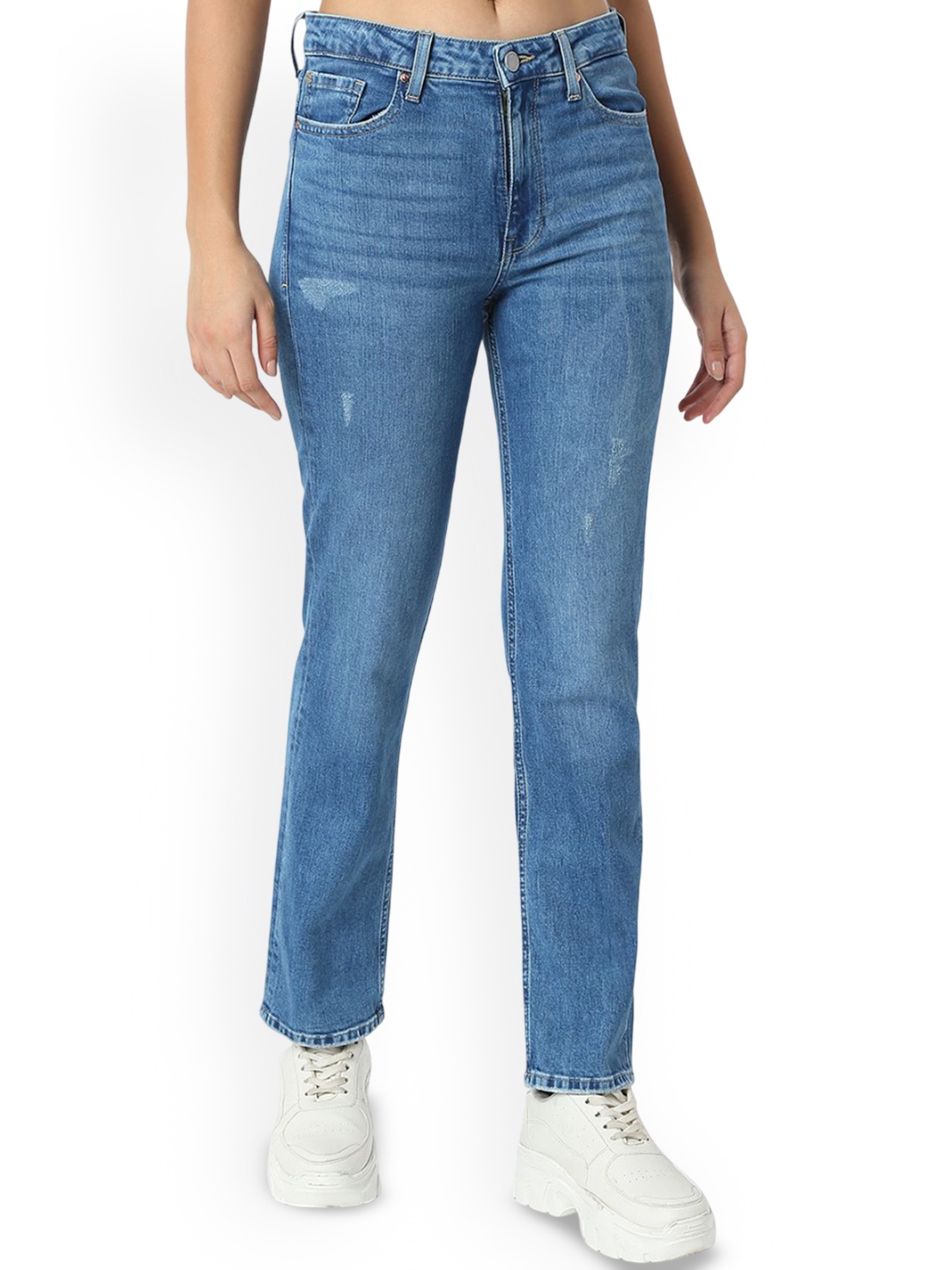 

SPYKAR Women Slim Fit Mildly Distressed Light Fade Jeans, Blue