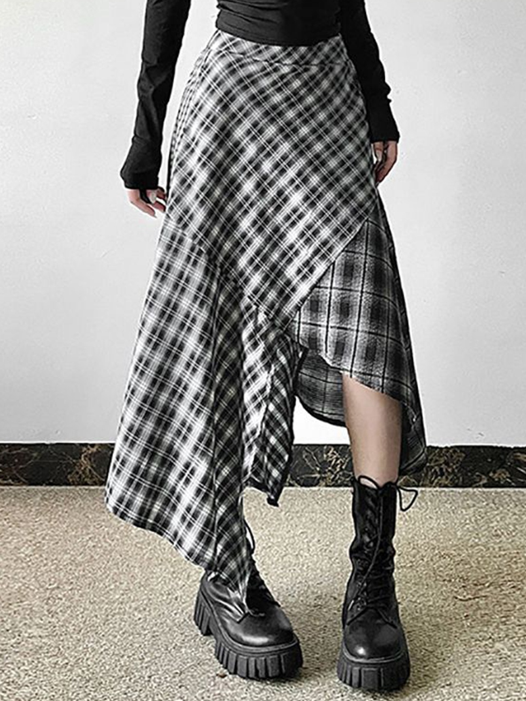 

StyleCast x Revolte Women Checked Flared Maxi Skirt, Black