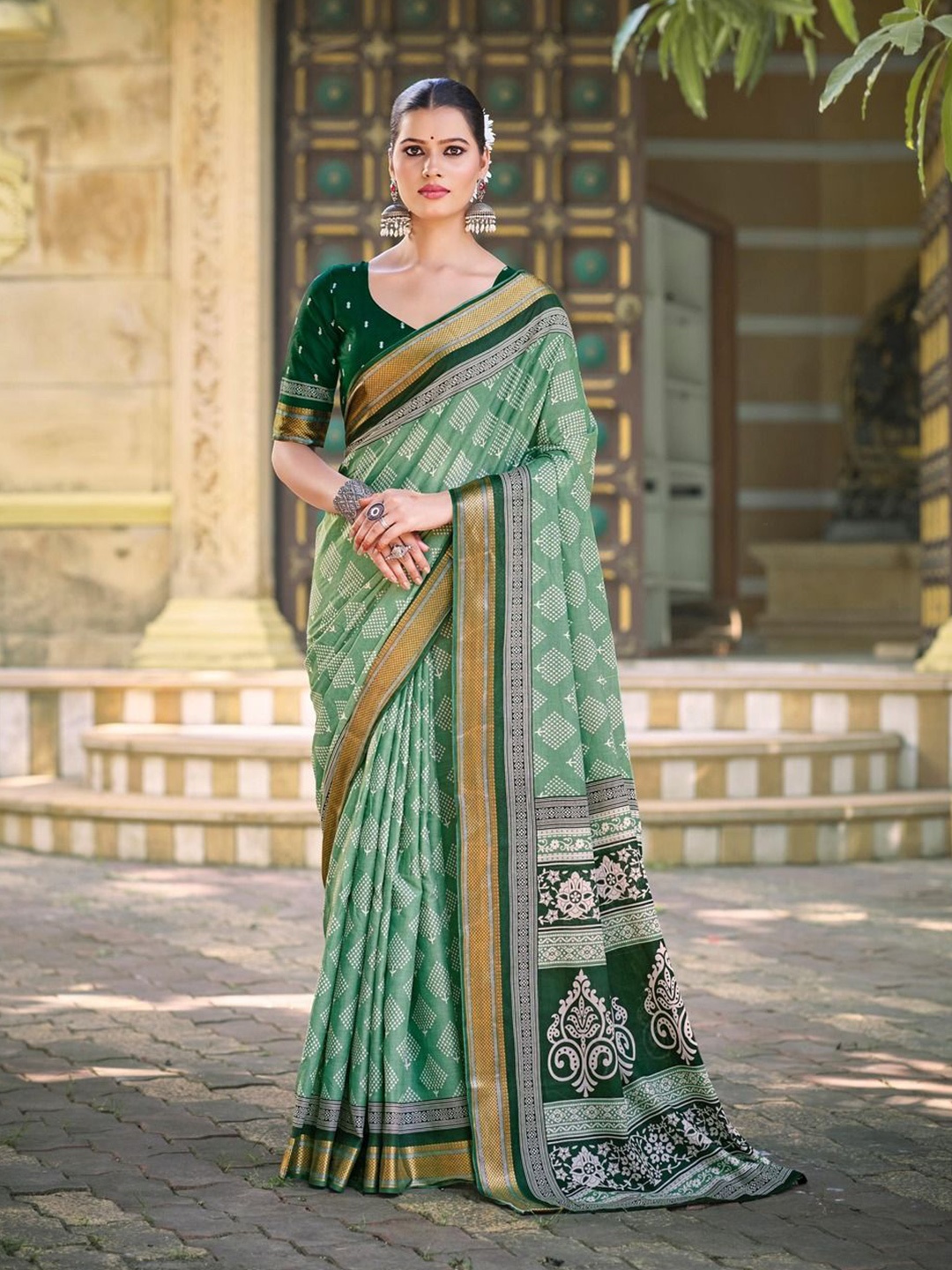 

Anouk Ethnic Motifs Pure Cotton Bagh Saree, Green