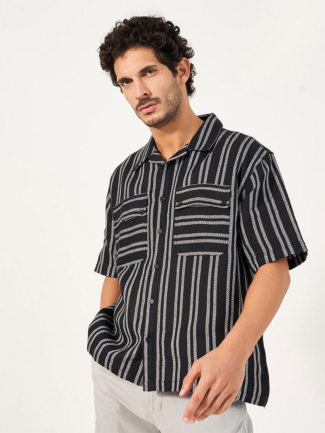 

Styli Men Striped Oversized Fit Shirt, Black