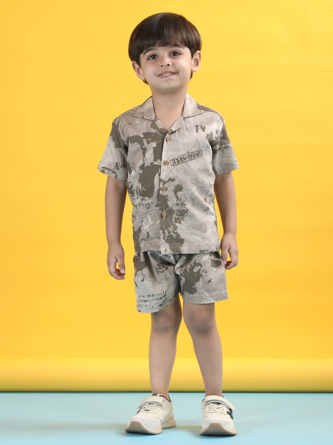 

Polka Tots Boys Printed Shirt with Shorts, Brown