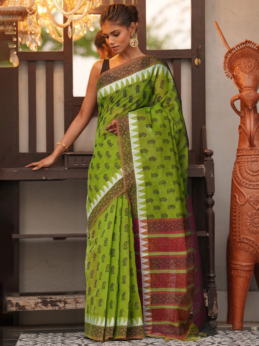 

Unnati Silks Paisley Pure Cotton Handloom Mangalagiri Saree, Green