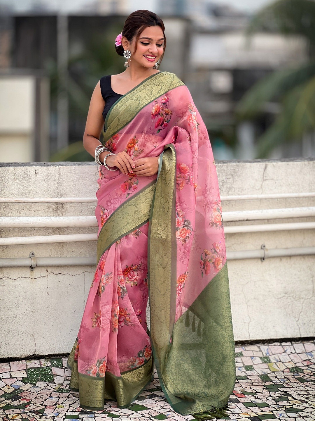 

KSM PRINTS Ethnic Motifs Zari Tissue Saree, Pink