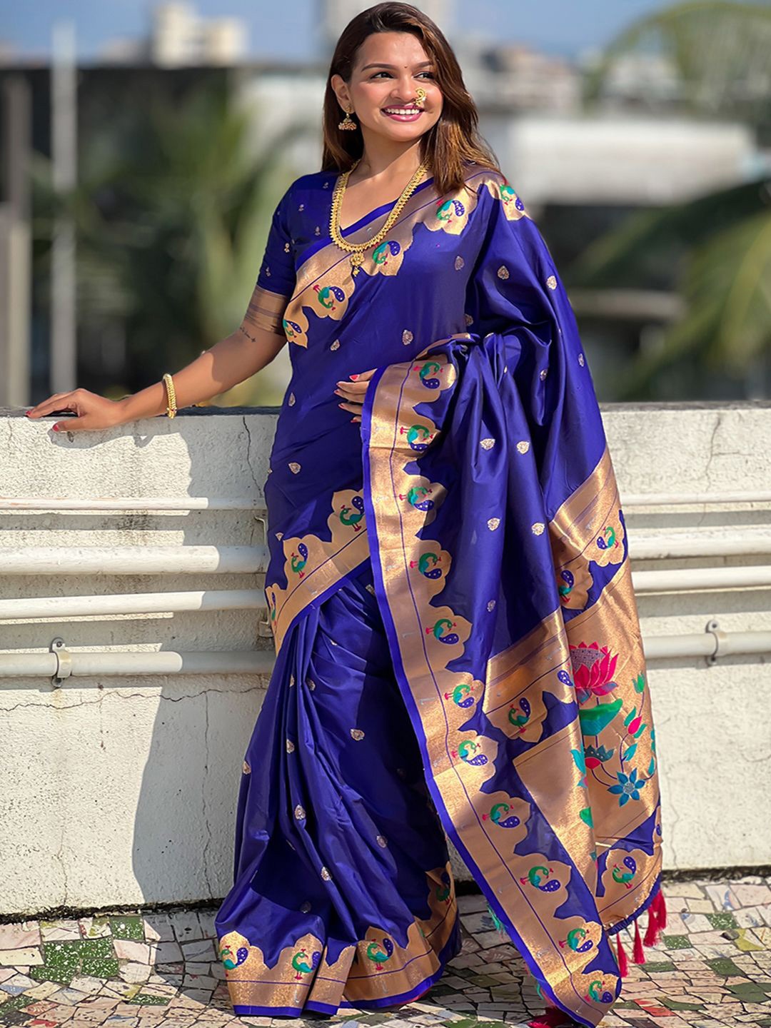 

Panzora Woven Design Zari Silk Blend Paithani Saree, Blue