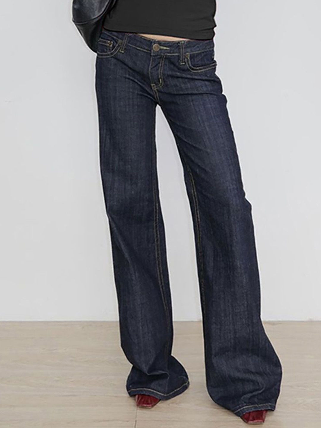 

StyleCast x Revolte Women Light Fade Jeans, Blue