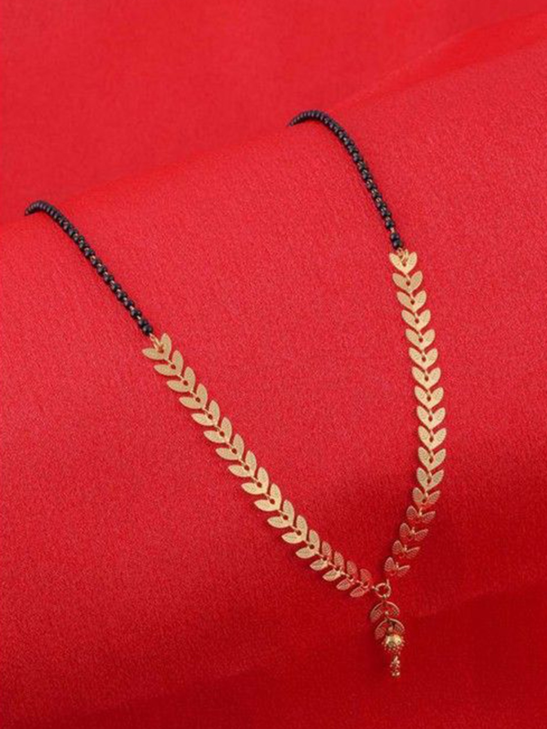 

Wynona Gold-Plated Artificial Beads Mangalsutra