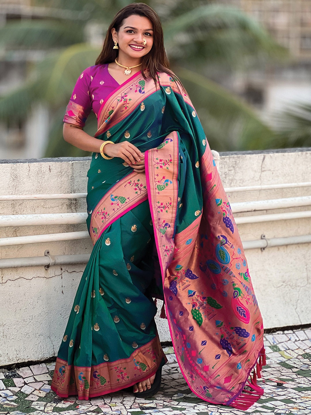 

Panzora Woven Design Zari Silk Blend Designer Paithani Saree, Teal