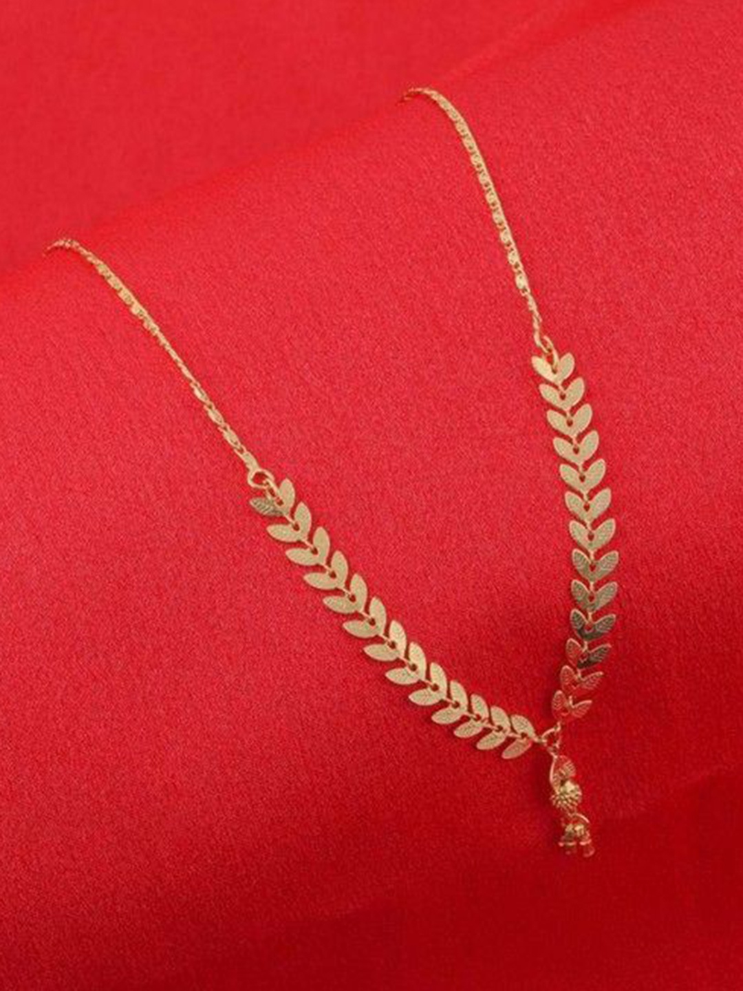 

Wynona Gold-Plated Artificial Beads Mangalsutra