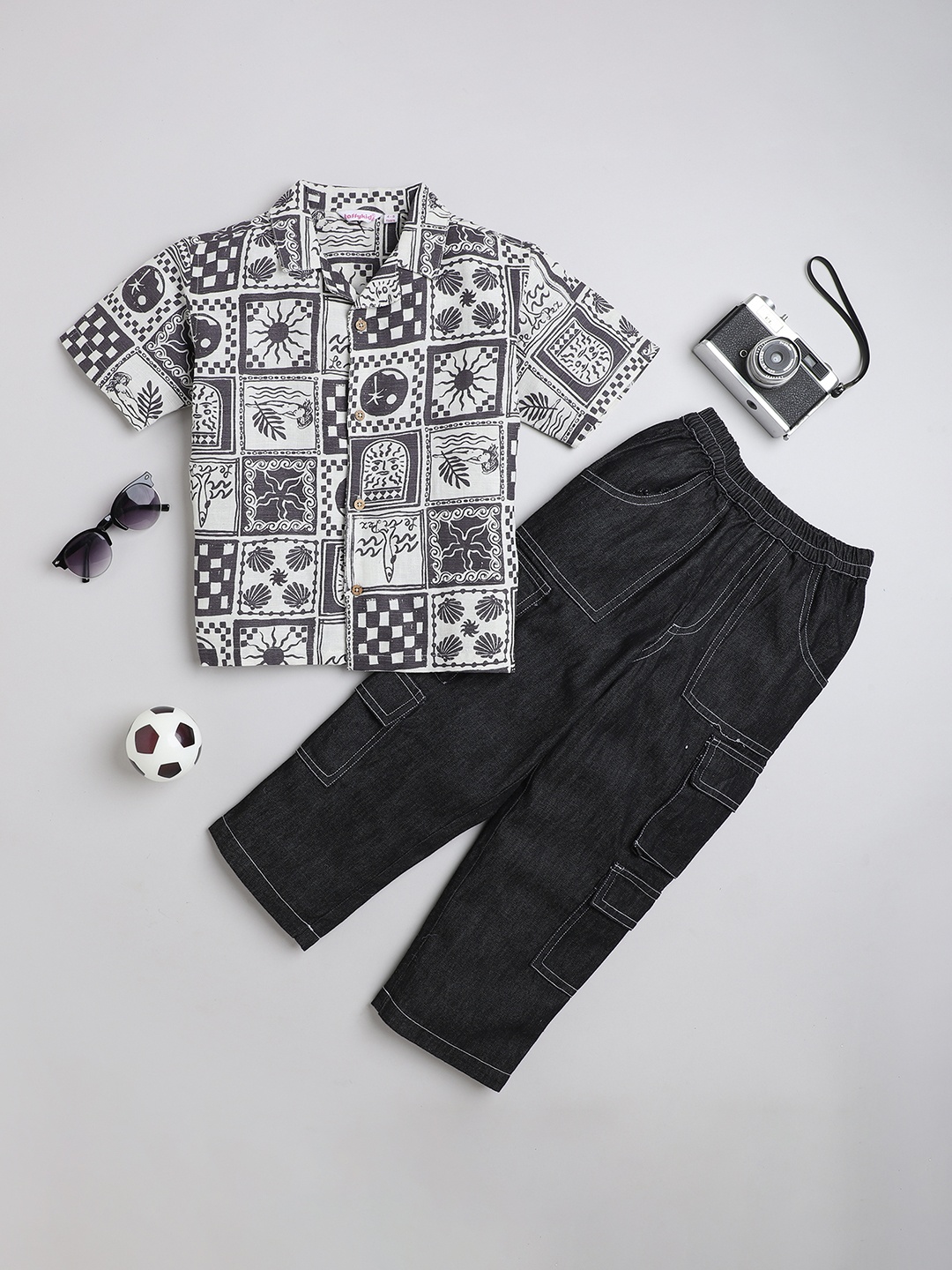 

taffykids Boys Printed Shirt with Trousers, Off white