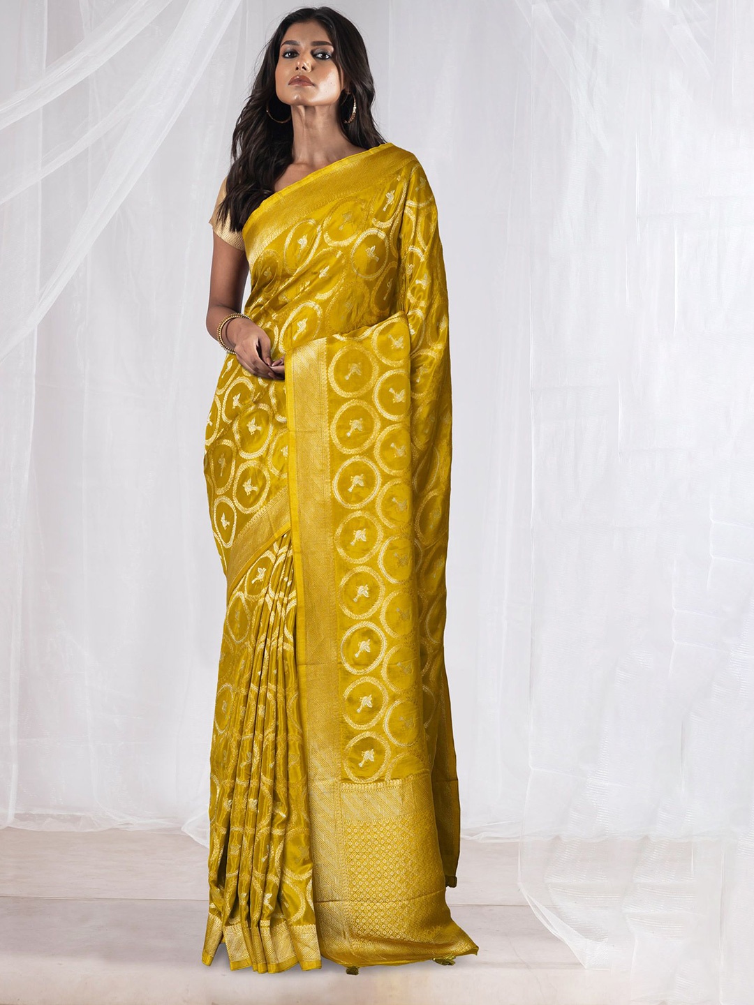 

Unnati Silks Woven Design Zari Pure Silk Handloom Banarasi Saree, Yellow