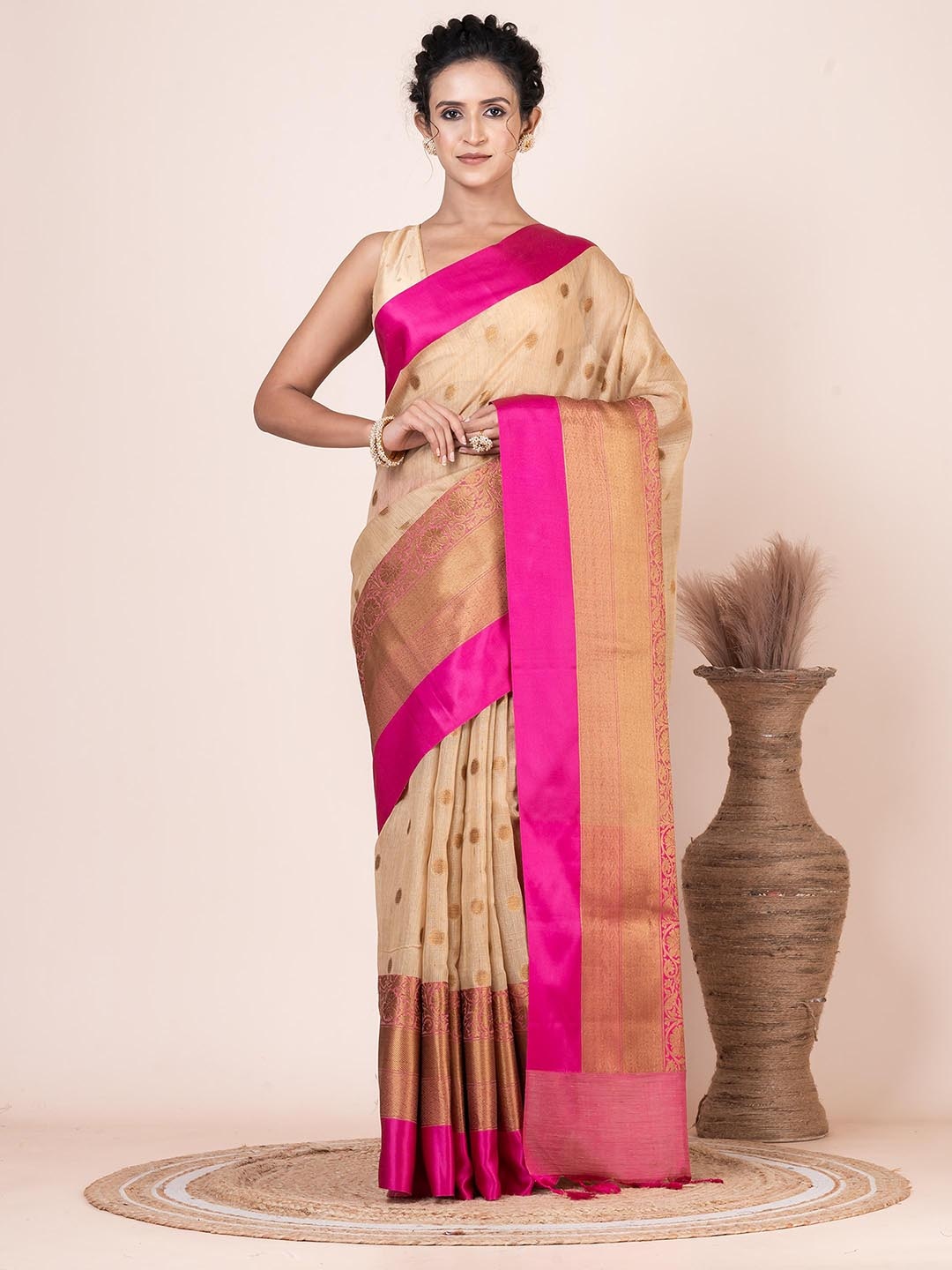 

VIBHAVARI Woven Design Zari Silk Cotton Saree, Yellow