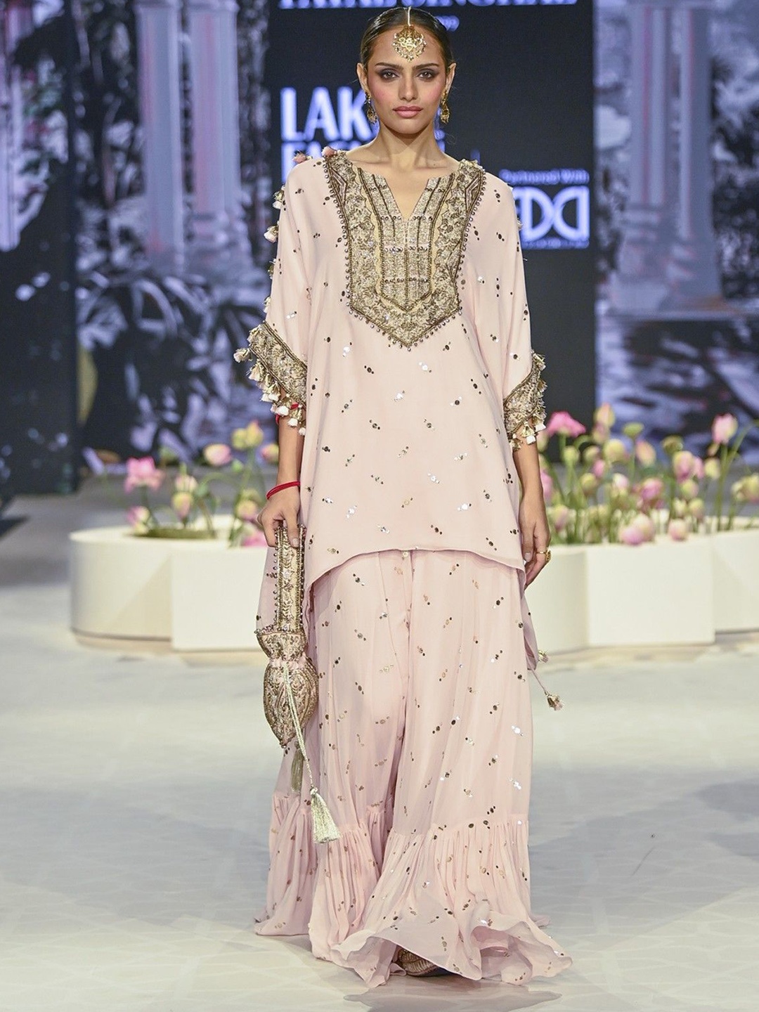 

Payal Singhal Women Ethnic Motifs Embroidered Regular Kurta with Sharara, Pink