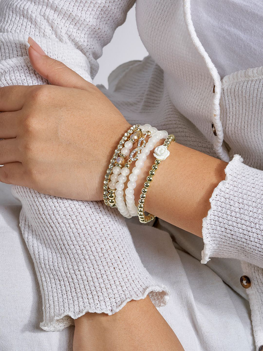 

JOKER & WITCH Women 5 Bracelet, Gold