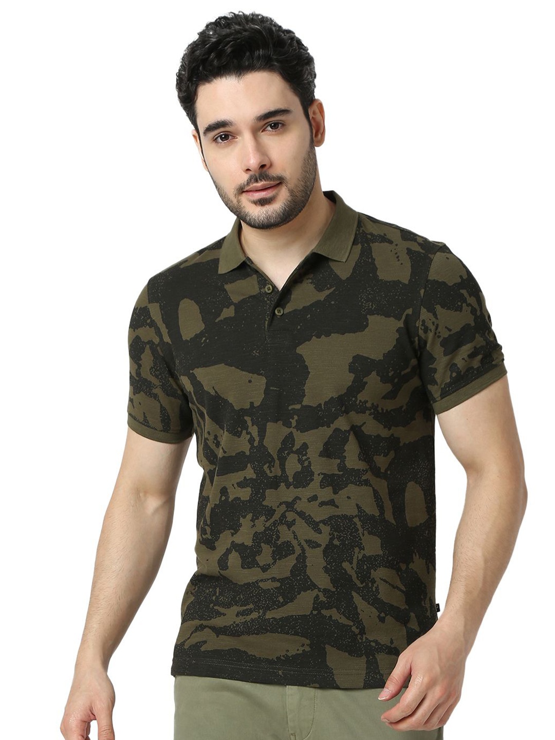 

SPYKAR Men Typography Printed Polo Collar Pockets Slim Fit T-shirt, Green