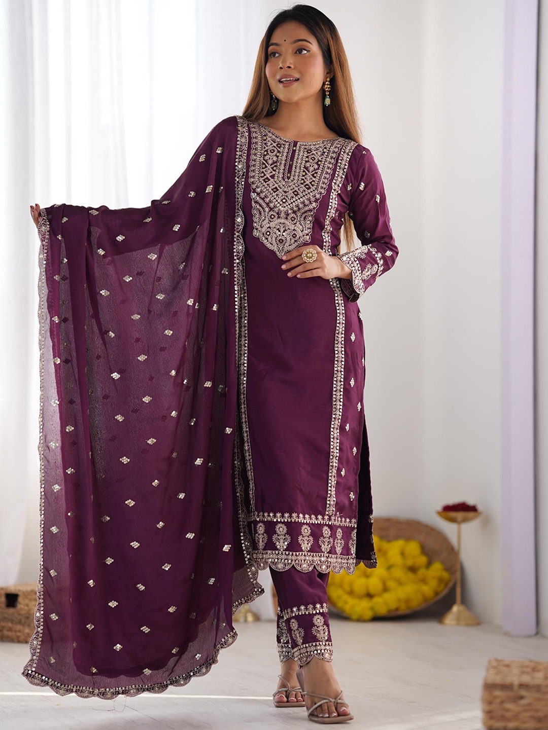 

HARI FASHION Women Floral Embroidered Regular Kurta with Pyjamas & With Dupatta, Purple