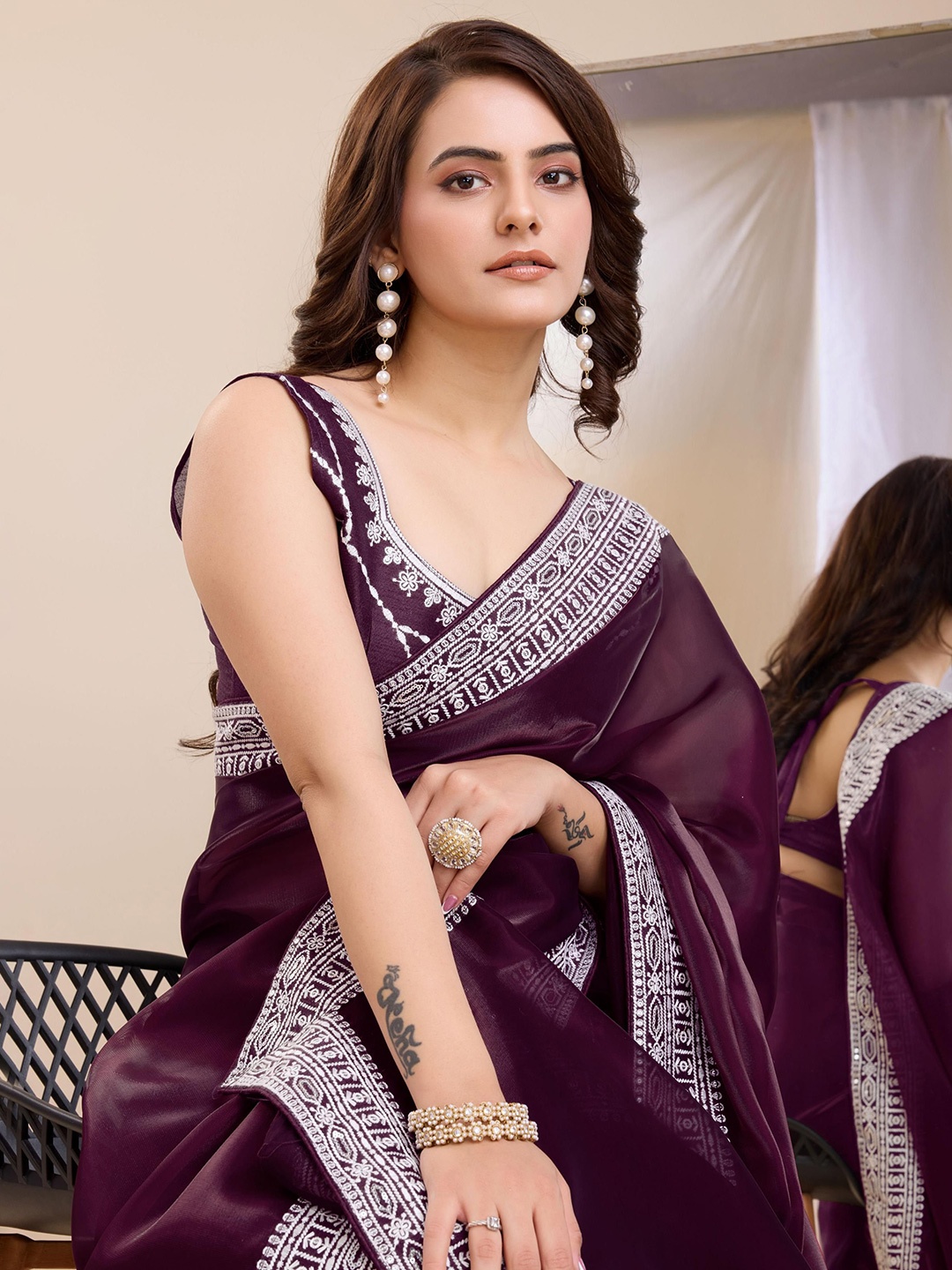 

HERE&NOW Floral Embroidered Ready to Wear Saree, Magenta