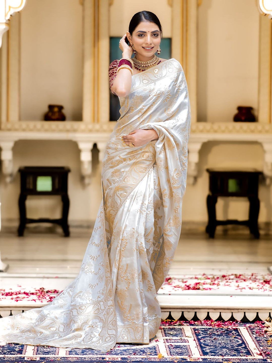 

S.K.C Women Banarasi Silk Saree, White