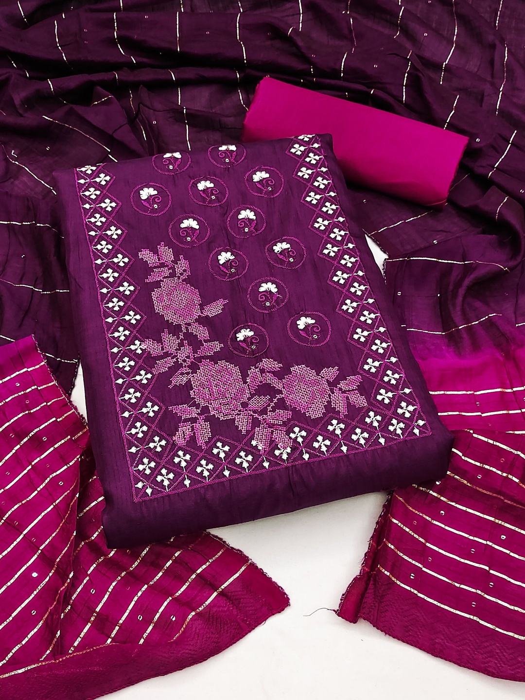 

Maroosh Unstitched Dress Material, Purple