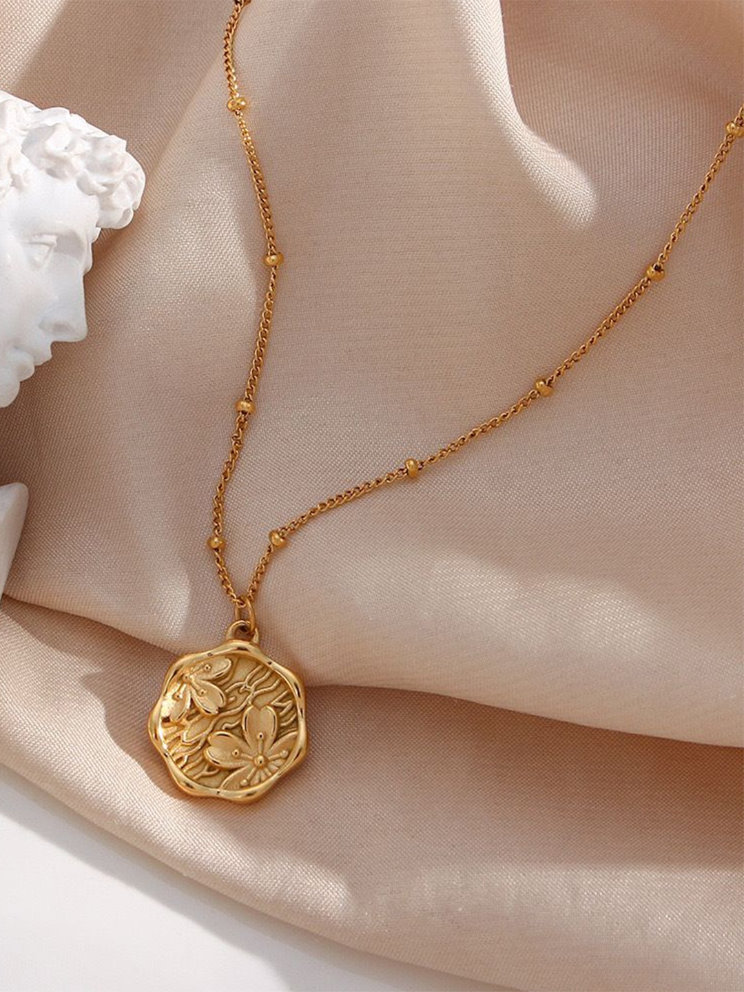 

Just Lil Things Circular With Floral Shaped Pendant With Chain, Gold