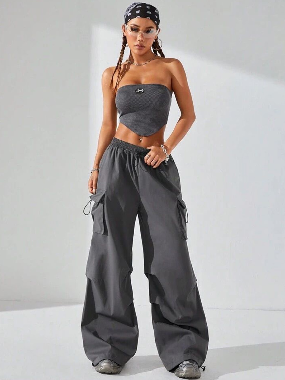 

TABADTOD Women Striped Relaxed Loose Fit Trousers, Grey